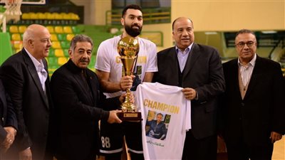 المصري لكرة السلة يسلم الاتحاد السكندري كأس السوبر