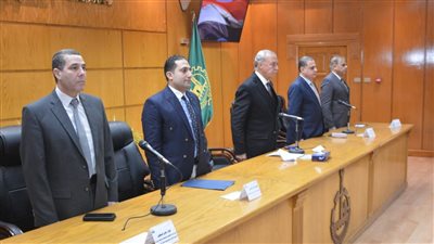 محافظ القليوبية يترأس ورشة عمل للتعريف بقانون 154 لسنة 2019 بشأن تراخيص المحال العامة