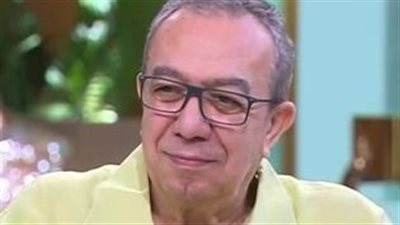 17 غرزة.. إصابة المخرج جمال عبد الحميد بجرح في الرأس| خاص