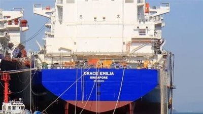 حركة الملاحة طبيعية ولم تتأثر.. الفريق أسامة ربيع يكشف تفاصيل تعطل سفينة بقناة السويس| بث مباشر 