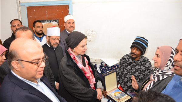 الدكتورة إلهام شاهين