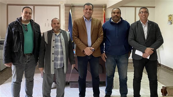 تكريم مسؤول أمن وحارس