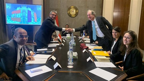 مباحثات مصرية فرنسية