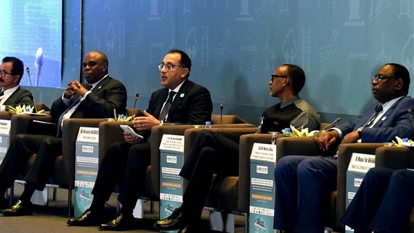 رئيس الوزراء في قمة