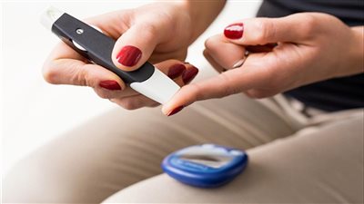 أعراض تشير إلى الارتفاع المفاجئ في جلوكوز الدم.. تعرف عليها