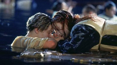 بعد 25 عامًا على عرضه.. Titanic يتصدر شباك التذاكر العالمي بـ2.7 مليون دولار