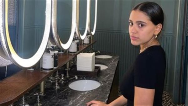 ابنة عمرو دياب 