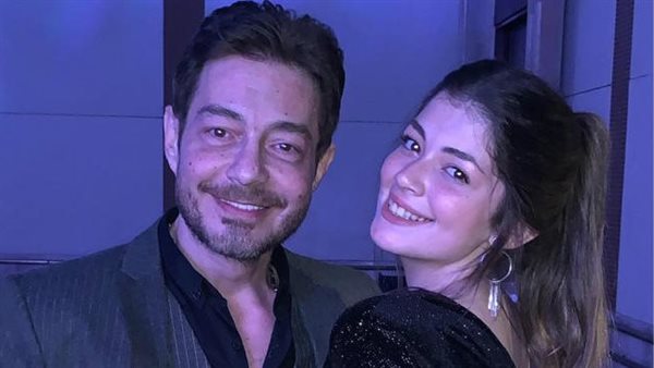 أحمد زاهر وابنته