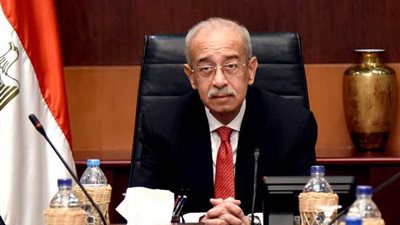 الموت يغيب شريف إسماعيل رئيس وزراء مصر السابق.. رجل المسؤولية الصعبة| بروفايل 