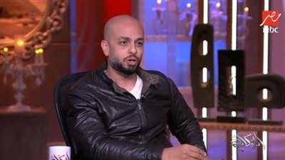 وفاة والد زوجة الكاتب أحمد مراد والجنازة غدًا بعد صلاة الظهر