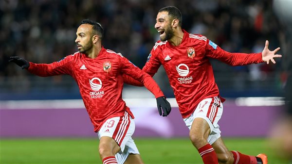 احتفال لاعبو الأهلي