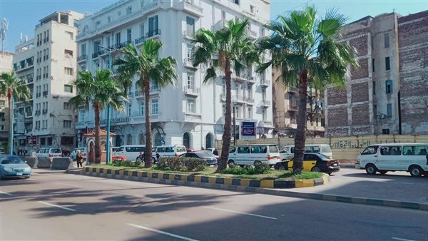 سطوع أشعة الشمس في