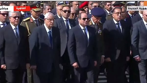 السيسي يتقدم مشيعي