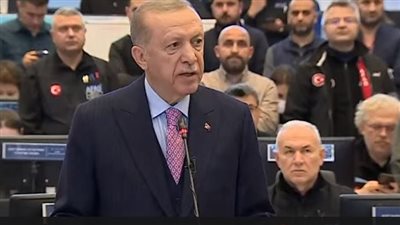 أردوغان: عشرات المفقودين لا يزالون تحت الأنقاض.. والمساعدات الدولية غير المنظمة تضرنا
