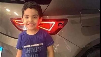 بعد 8 أيام بالعناية المركزة.. وفاة طفل سقط من أعلى سلم منزله بالمحلة