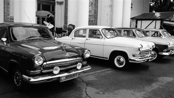 سيارات كلاسيكية قديمة