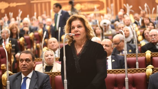 السفيرة مشيرة خطاب