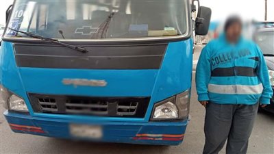 ضبط سائق أتوبيس نقل جماعي لسيره عكس الاتجاه في شبرا الخيمة