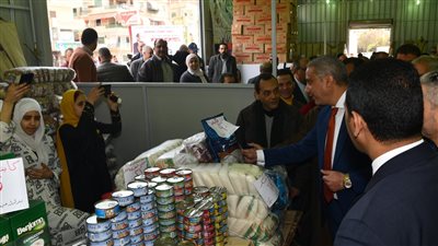 محافظ الفيوم يفتتح معرض أهلا رمضان لبيع السلع الغذائية بأسعار مخفضة