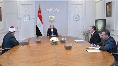 خلال اجتماعه مع وزير الأوقاف.. السيسي يوجه بمواصلة جهود تحسين أحوال الأئمة والدعاة