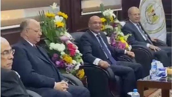 وزير العدل ومحافظ