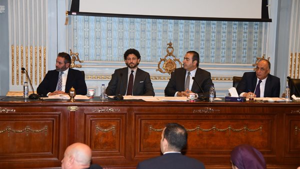 اجتماع لجنه الشباب