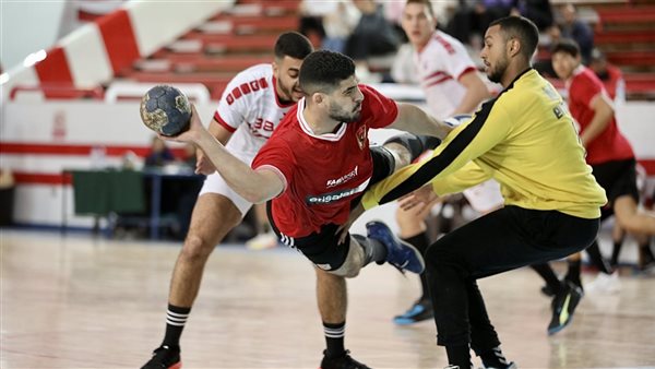 يد الأهلي والزمالك