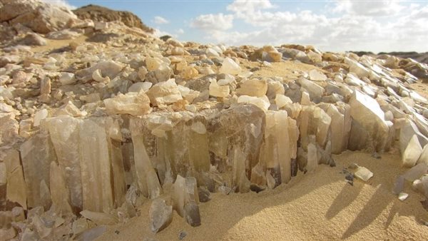 جبل الكريستال بالوادي