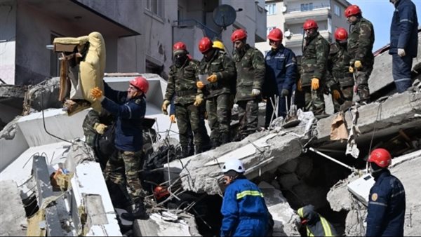 الزلزال في تركيا