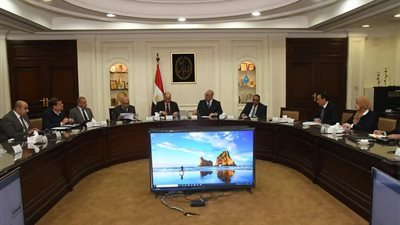 وزير الإسكان ومحافظ القاهرة يستعرضان تخصيص الوحدات لحاملي عقود العودة بمثلث ماسبيرو