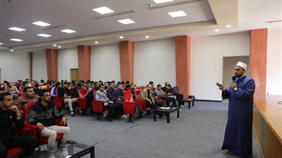 الأزهر للفتوى: التاريخ المصري مليء ببطولات من شأنها تعزيز روح الانتماء والوطنية بين الشباب