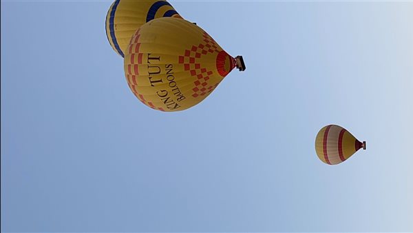 البالون الطائر بالأقصر