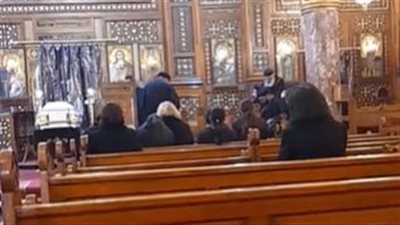 أهالي الزقازيق يستعدون لتشيع جثمان طبيب الغلابة | بث مباشر