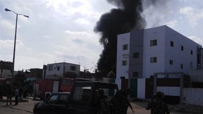 16 سيارة إطفاء.. تفاصيل إخماد حريق مصنعين في الشرقية | صور