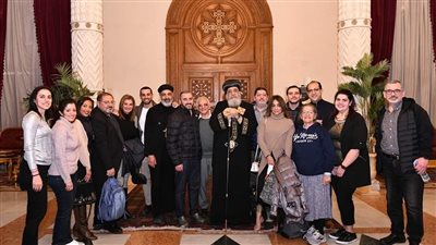 البابا تواضروس الثاني يستقبل فريق مؤسسة CMANA الطبية وكاهن وشباب كنيسة العذراء بنيوچيرسي