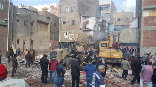 انهيار عقار بالبحيرة