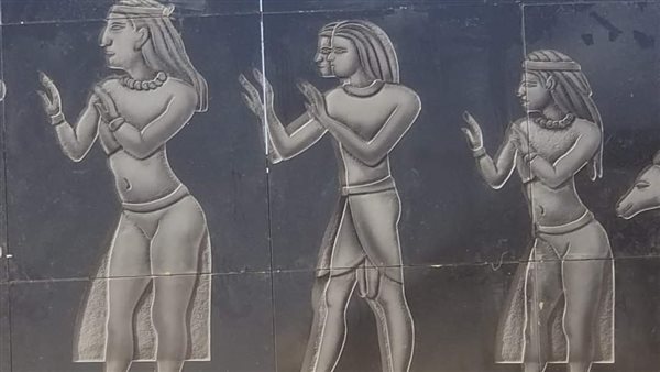 الرسومات على جدارية