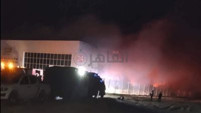 النيران حولت المصنع كاملًا لـ رماد.. الحماية المدنية ببورسعيد تُسيطر علي حريق علي مساحة 4200 مترًا | صور