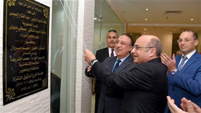 وزير العدل يطالب الموظفين بحسن معاملة المواطنين خلال افتتاحه 3 فروع للشهر العقاري بالإسكندرية 