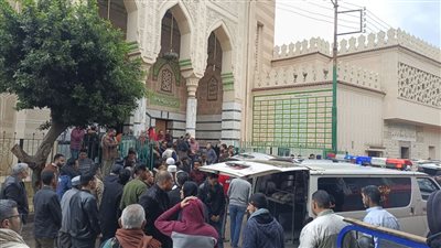 أهالي البحيرة يشيعون جثامين 3 من أسرة واحدة ضحايا حادث انهيار عقارين بدمنهور