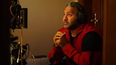 رؤوف عبد العزيز يكشف كواليس مسلسل تياترو: هيغيروا مقاييس الدراما المصرية