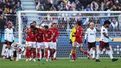 نجوم سابقون لـ القاهرة 24: الأهلي يحتاج إلى مهاجم أجنبي سوبر.. وأحرجنا ريال مدريد