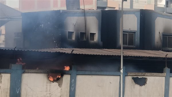 جانب من آثار الحريق