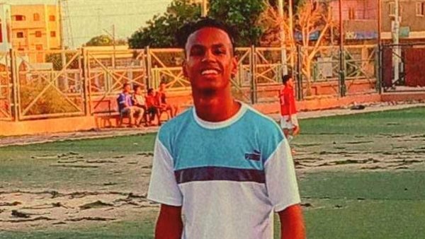 الشاب الأقصري حسني