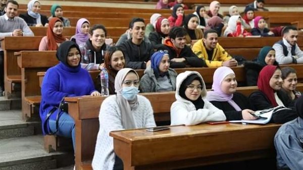 طلاب جامعة القاهرة