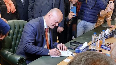 خالد ميري يتقدم بأوراق ترشحه لانتخابات الصحفيين على مقعد النقيب