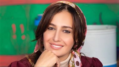 حلا شيحة تحتفل بعيد ميلادها دون حجاب وتكشف عن عمرها الحقيقي |صور 