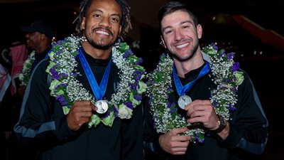 استقبال حافل لبعثة الهلال السعودي بعد العودة إلى الرياض | صور