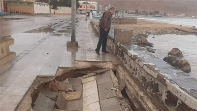 محافظة مطروح تكشف أسباب الهبوط الجزئي بكورنيش السلوم