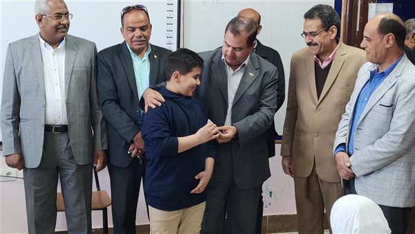 سكرتير مساعد البحر